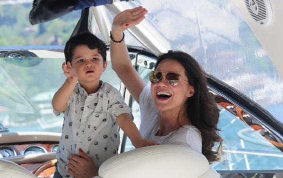 Ebru Şallı'nın evlat acısı! 9 yaşındaki oğlu Pars'ı kaybetti - Resim: 3