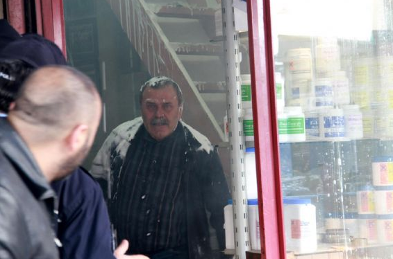 Öfkeli seyis dehşet saçtı - Resim: 3