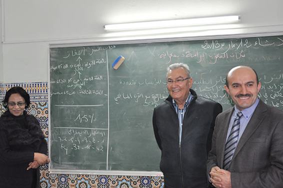 Deniz Baykal'dan Türk okuluna ziyaret - Resim: 2