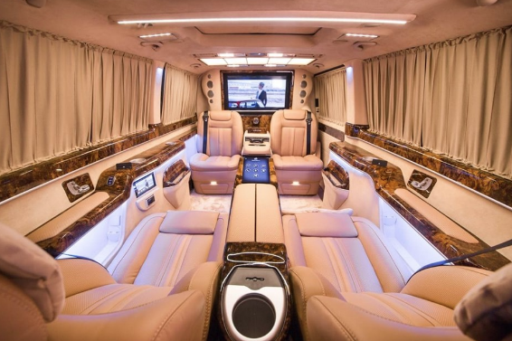 Tarkan'a özel ses sistemli minibüs - Resim: 4