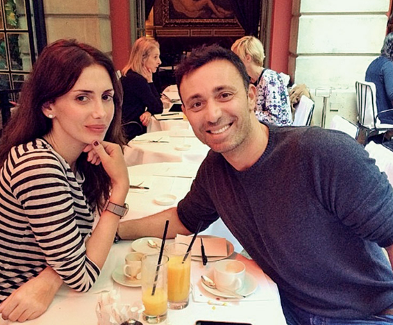 Mustafa Sandal eski eşi Emina Jahovic'le ilk kez birlikte görüntülendi - Resim: 1