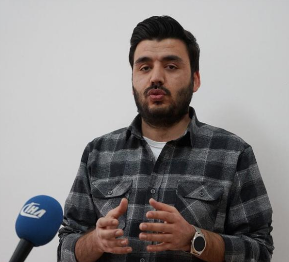 Sabah uyandı tavuğunun horoza dönüştüğünü gördü sonra... - Resim: 4