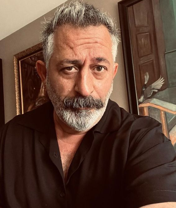 Ünlü komedyen Cem Yılmaz'dan korkutan haber! Trafik kazası geçirdi, ölümden döndü! - Resim: 1