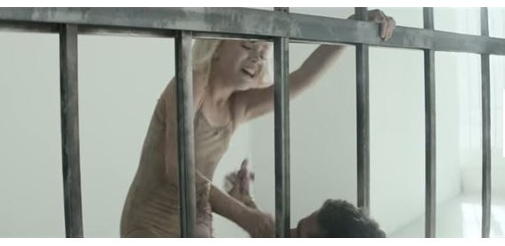 Ünlü şarkıcıya 'çocuk pornosu' suçlaması! - Resim: 4