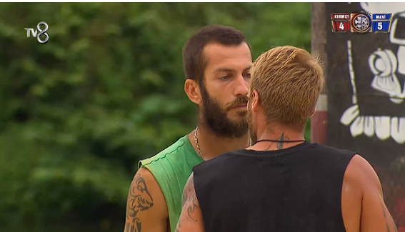 Survivor'da tansiyon yükseldi! Acun Ilıcalı 'Davranış şeklin bize uymuyor' diyerek sert çıktı! Yunus Emre diskalifiye mi oldu? - Resim: 3