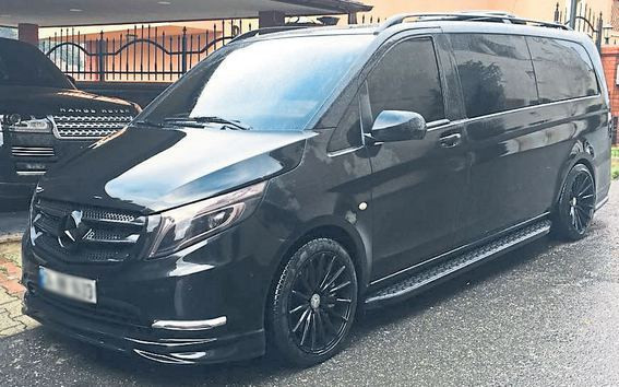 Burak Özçivit'in 6 arabası komşularını isyan ettirdi! Bakın ne yapıyor? - Resim: 4