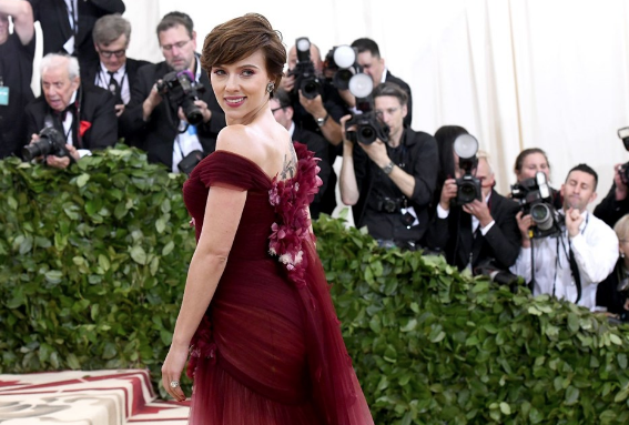 Tepkiler sonrası Scarlett Johansson vazgeçti - Resim: 2