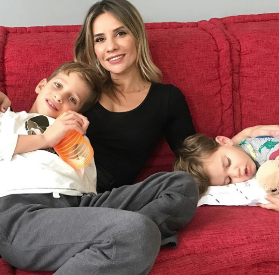 Eşi bebek bekliyoruz demişti Esra Erol'dan hamilelik sorularına yanıt - Resim: 1