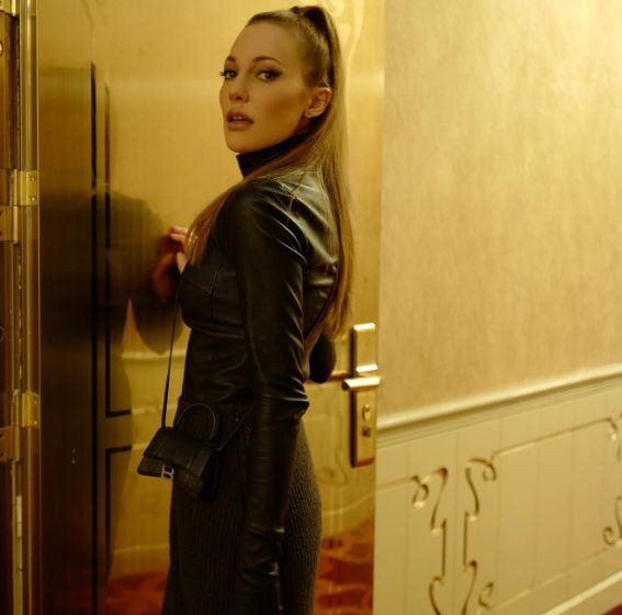 Meryem Uzerli yatak odasından paylaştı herkese dudak ısırttı - Resim: 3