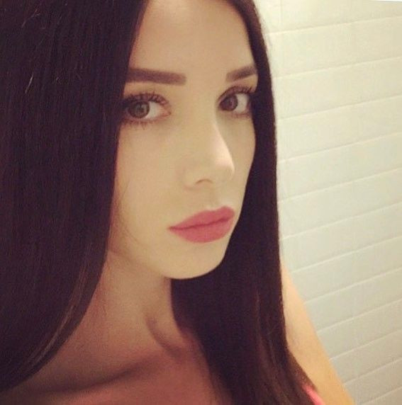 'İfşa görüntünüz var' deyip Elif Ece Uzun'a kabusu yaşattılar: Beni rezil ettiler - Resim: 1