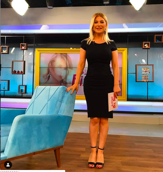 Songül Karlı sütyensiz sahur pozu paylaştı olay oldu! - Resim: 1