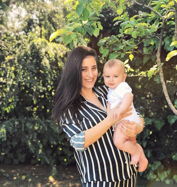 Ali Atay'ın kopyası Hazal Kaya oğlu Fikret Ali ile fotoğrafını paylaştı - Resim: 2