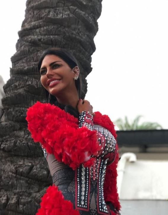 Bodrum yangınında tekne keyfi yapan Süreyya Yalçın yardım aracına ismini yazdırdı - Resim: 1