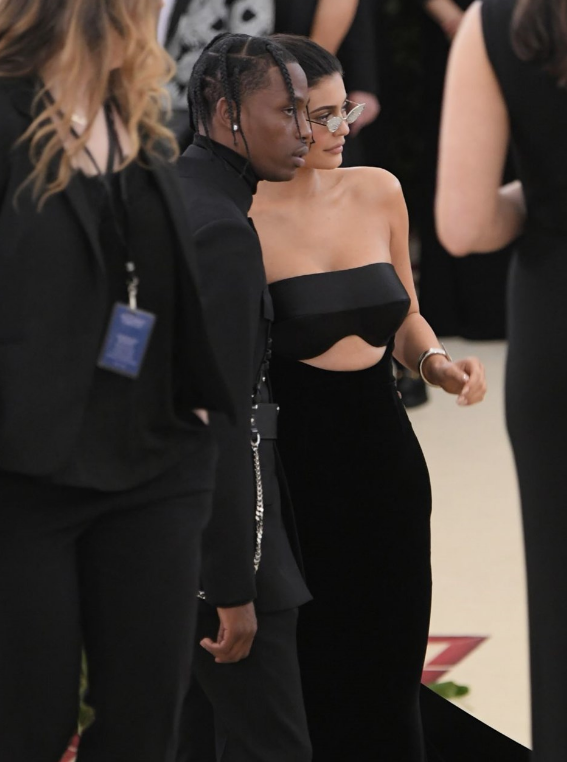 Kylie Jenner'dan itiraf: Aldatıldım, kanıtlarım var - Resim: 4