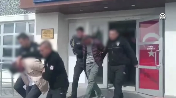 Kayseri'de "cinsel saldırı" ve "polise mukavemet" iddiasıyla 3 şüpheli tutuklandı - Resim: 0