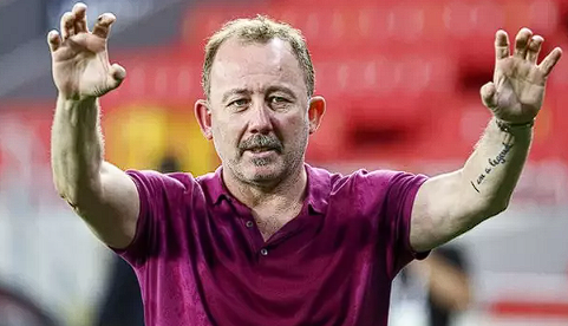 Tümer Metin, Beşiktaş'ın yeni teknik direktörünü açıkladı - Resim: 0