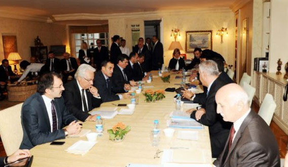 Tansu Çiller'i duygulandıran sorular! - Resim: 2