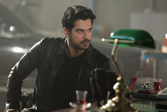 Burak Özçivit için olay iddia! Ekranlarda olmayacak - Resim: 1