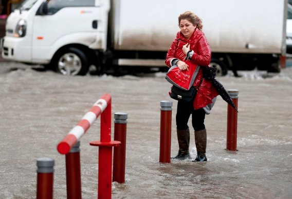Bir kent felaketi yaşıyor! Hayat felç oldu ayakta duramadılar - Resim: 2