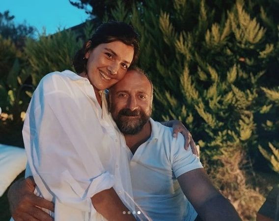 Bergüzar Korel çileden çıktı 'yaratıklar' diyerek hepsini tek tek ifşa edeceğini söyledi - Resim: 3