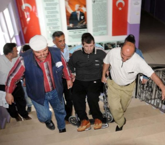 Daha sınava girmeden engele takıldılar - Resim: 1