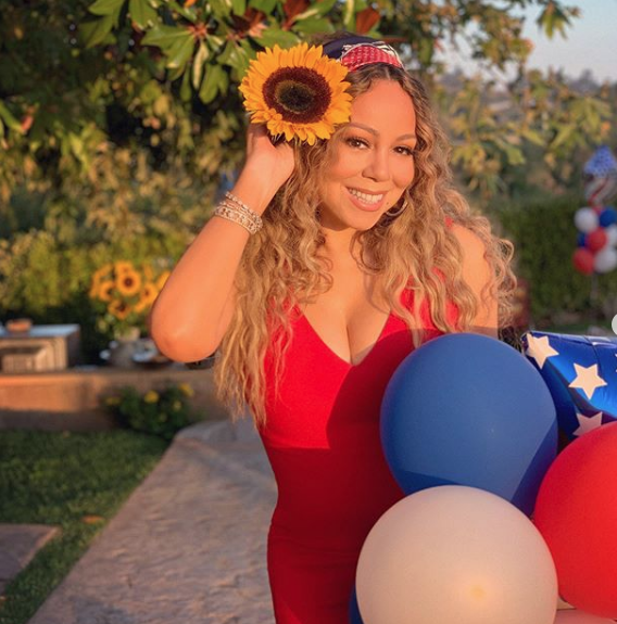 Mariah Carey şişe açma akımına öyle bir yöntemle katıldı ki herkesi şok etti! - Resim: 1