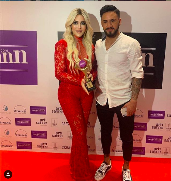 Selin Ciğerci'nin erkek hali şaşırttı eşi Gökhan Çıra ile asker arkadaşı mı? - Resim: 4