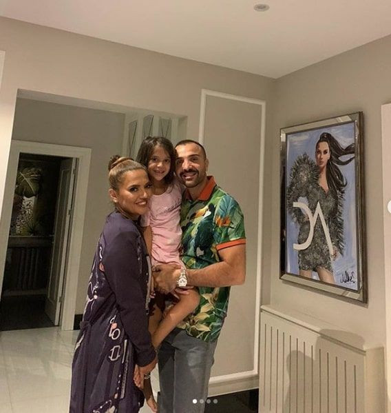 Demet Akalın kızı Hira'ya sigortalı maaşlı öğretmen tutup okulu eve getirdi - Resim: 4