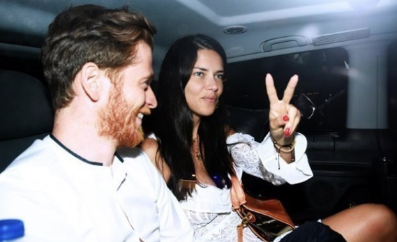 Ayrılık dedikodularına inat Metin Hara'dan Adriana'ya bomba teklif! - Resim: 3