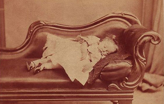 Ölülere poz verdirme geleneği - Resim: 2