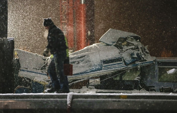 Ankara'daki Yüksek Hızlı Tren kazası enkazına kar engeli - Resim: 3