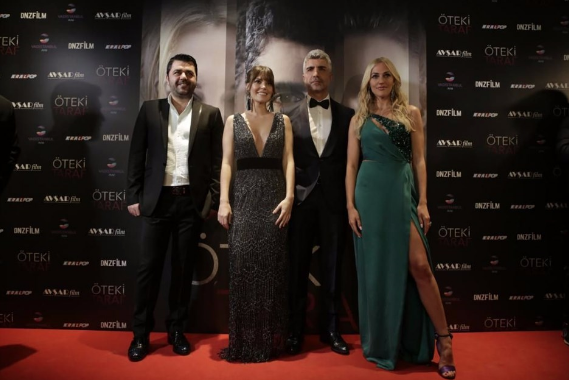 Kötü haberi galada aldı apar topar hastaneye koştu - Resim: 1