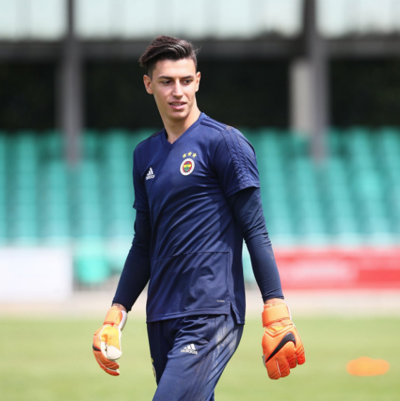 Fenerbahçe'de Berke Özer sesleri! Ersun Yanal'a tepkiler çığ gibi - Resim: 0