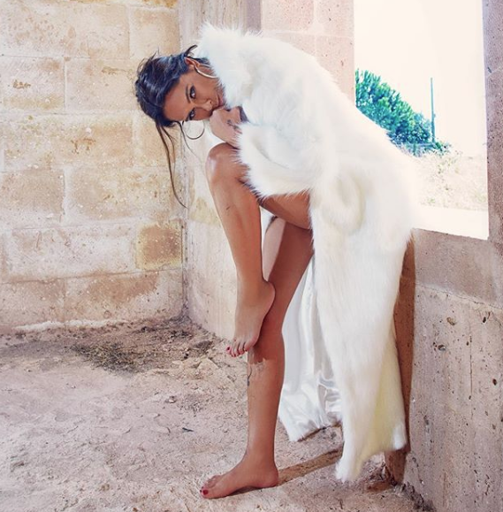 Hülya Avşar'ın bornozlu pozu.! Kısa sürede binlerce yorum aldı - Resim: 4