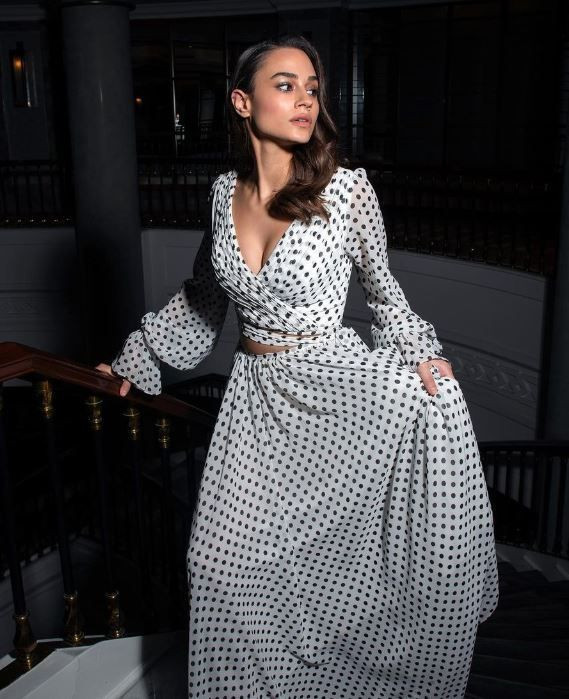 Genç oyuncu Sude Zülal Güler'in büyük acısı! Annesi hayatını kaybetti - Resim: 2