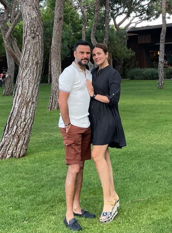 TV8 2. Sayfa'da 'Hamile eşini aldatan ünlü oyuncu kim' iddiası magazini salladı - Resim: 3