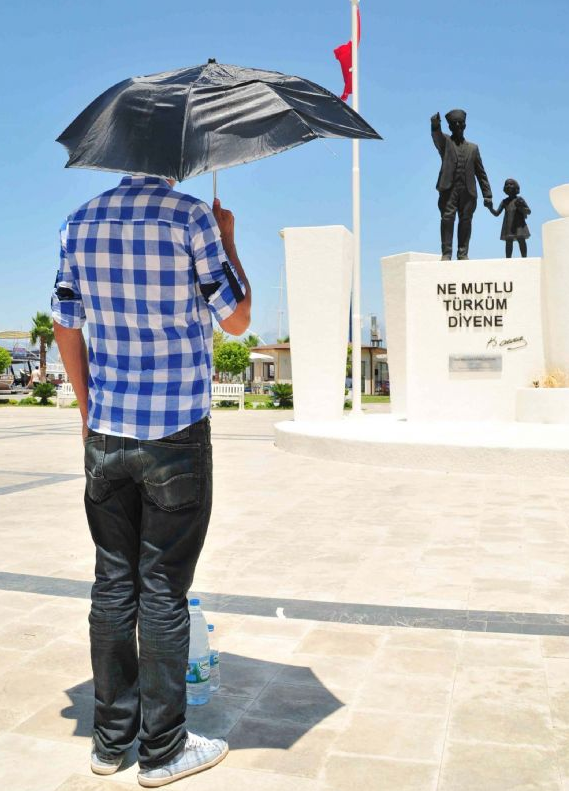 Sosyal medyada 'duran adam' geyikleri - Resim: 4