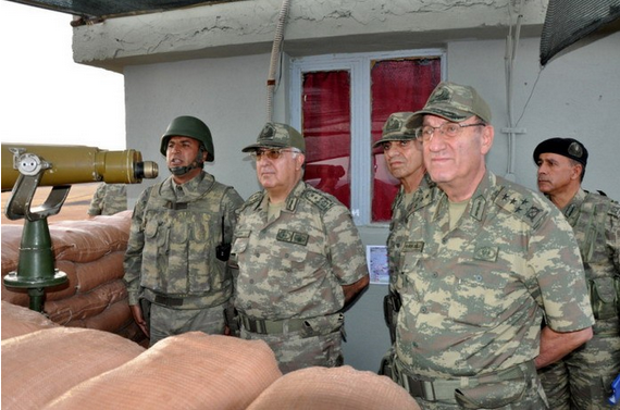 Askere moral veren ziyaret  - Resim: 1