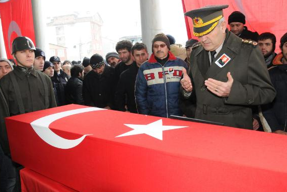 Şehit onbaşına hüzünlü veda - Resim: 1