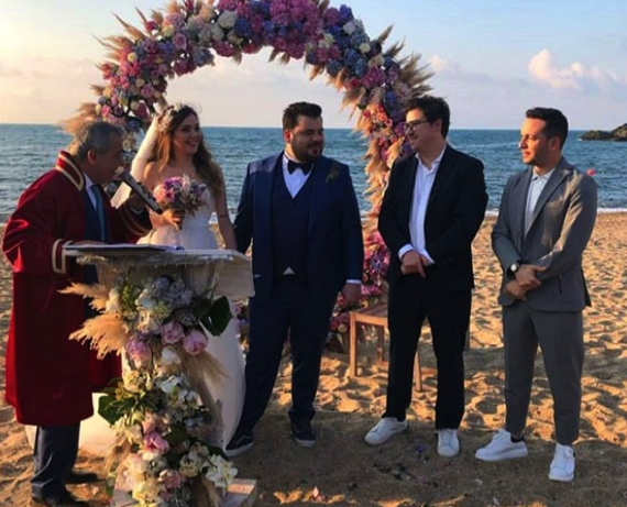 Eser Yenenler'in eşi Berfu Yıldız'a Acun Ilıcalı'dan dudak uçuklatan hediye - Resim: 3