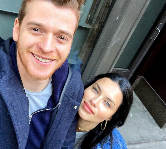 Adriana Lima'nın kolyesindeki Arapça yazının sırrı ortaya çıktı - Resim: 2