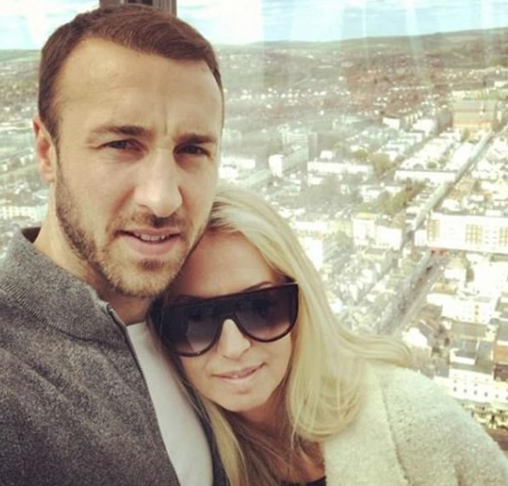 Bedeli ağır oldu! Ünlü futbolcu ve eşi hapsi boyladı - Resim: 4