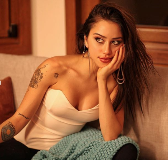 Babası uyarmıştı! Hamdi Alkan'ın 20 yaşındaki kızından olay yatak pozu - Resim: 3