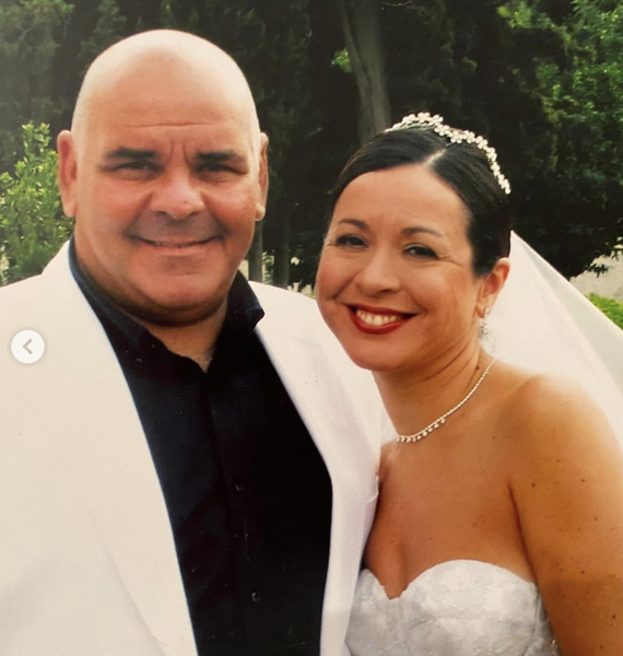 Merhum sanatçı Rasim Öztekin'in eşi Esra Kazancıbaşı yaptığı paylaşımla yürekleri dağladı! "Hayallerimiz vardı..." - Resim: 3