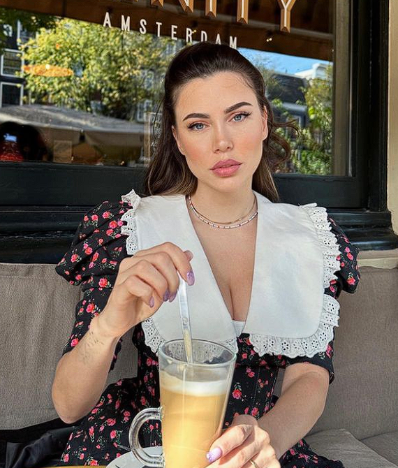 "Kafalar" üyesi Bilal Hancı eşini aldattı! Esin Çepni "Siz de görün istiyorum" deyip ihanetin görüntüsünü paylaştı - Resim: 1