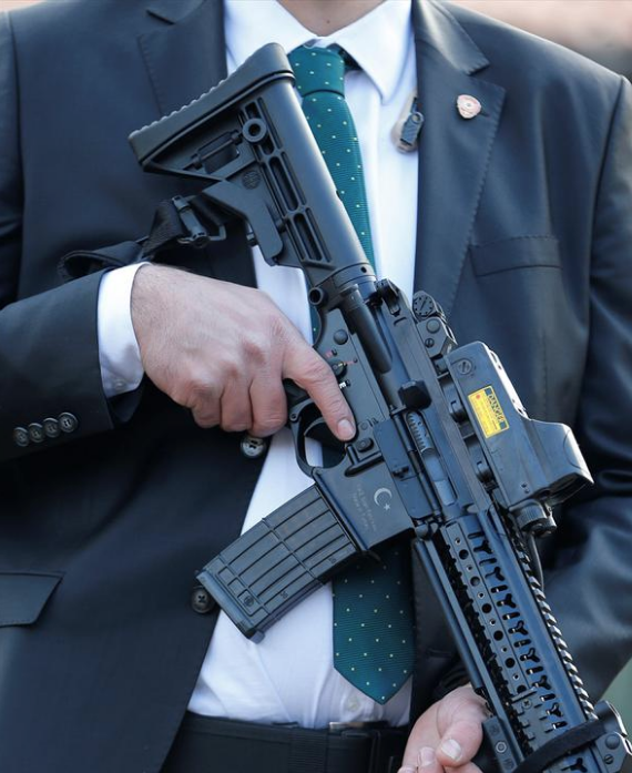 Başbakanlık koruma ekibinde dikkat çeken değişiklik - Resim: 4