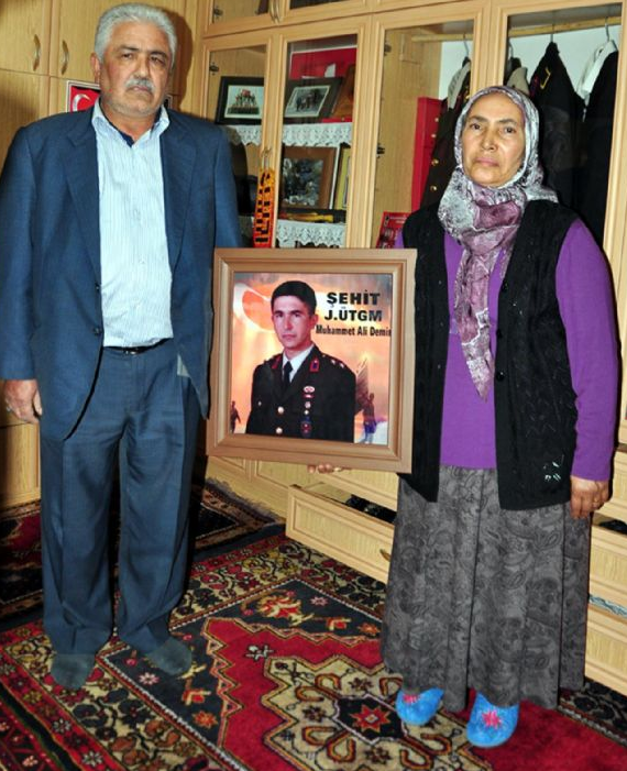 Şehit oğlu her an geri gelecekmiş gibi! - Resim: 4