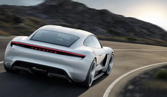 Porsche Türkçe isimli otomobilini duyurdu - Resim: 3