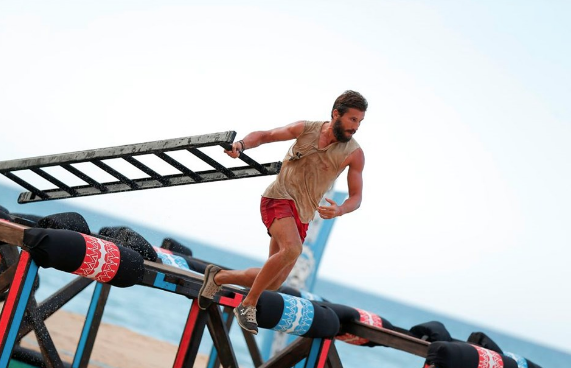 Survivor'da ortalık fena karıştı! Adem ile Turabi birbirine girdi - Resim: 4