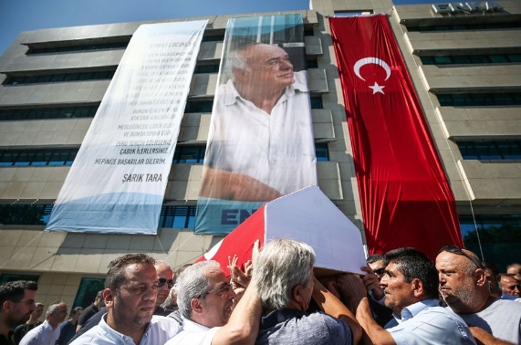 Ünlü iş insanı Şarık Tara'ya son veda - Resim: 2